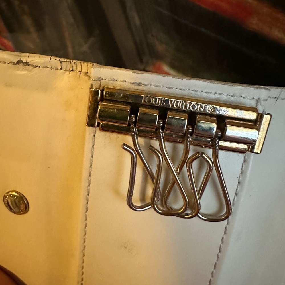Louis Vuitton Keyholder - Picture 6 of 7